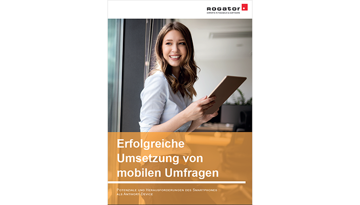 Auf einem E-Book Titelbild der Rogator AG zur erfolgreichen Umsetzung von mobilen Umfragen um die Kundenzufriedenheit zu steigern ist eine junge Frau mit einem Tablet zu sehen.